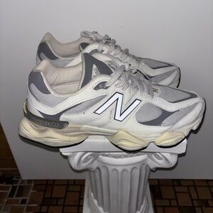 New Balance Light Gray and Cream Sneakers